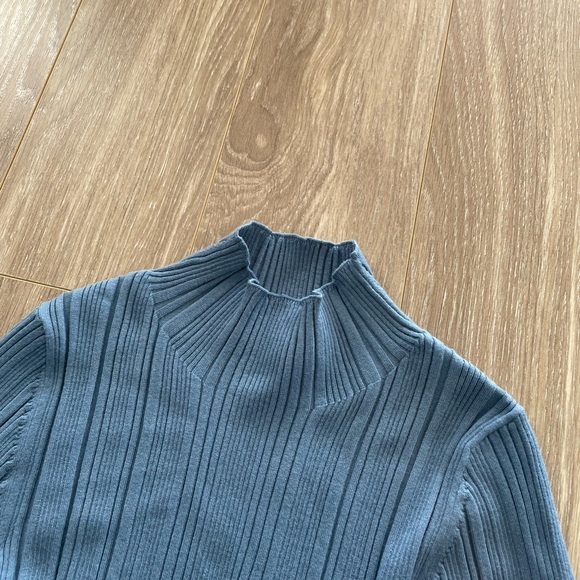 Veronica Beard Women’s Vinny Ribbed Mock Neck Top in Oxford Blue Sz L - Picture 6 of 9